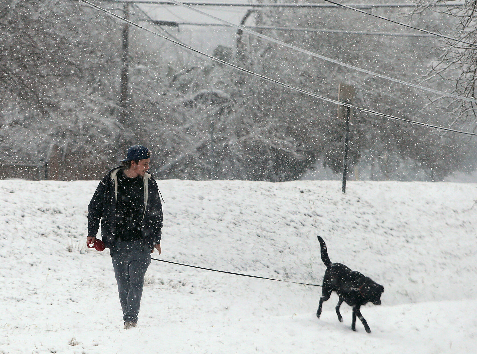 011121-wac-loc-snow-jl4.JPG